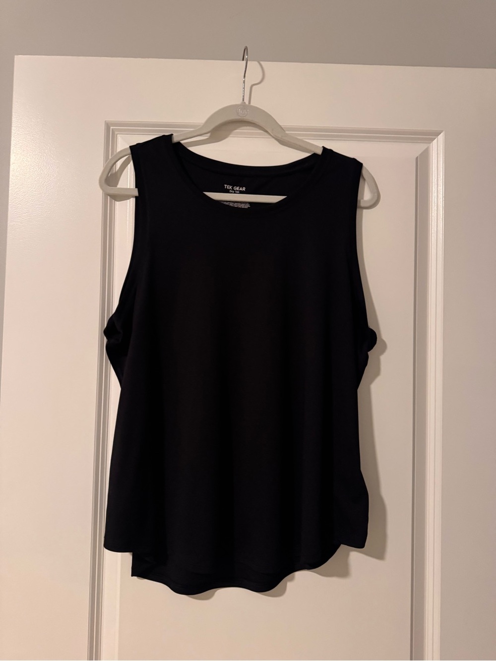 tek gear Black Scoop Neck Active Tank Top